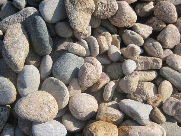 河南河卵石破碎機(jī)廠家好評如潮，靠的是什么？