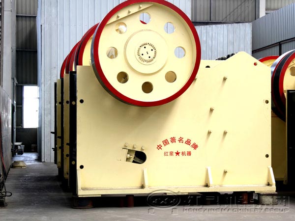 礦石破碎機設備如何選擇？河南破碎機廠家