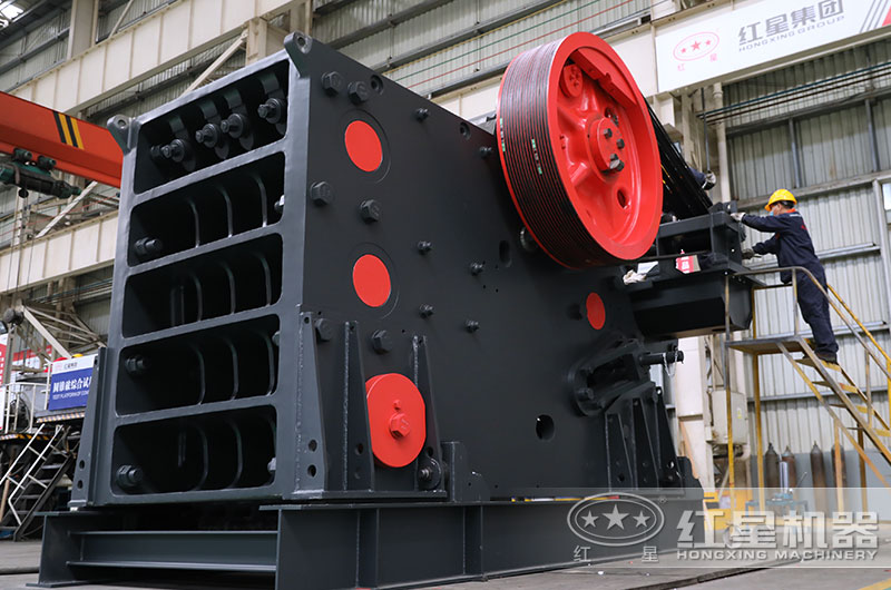 鄂破碎機900x1200時產(chǎn)多少噸？多少錢？