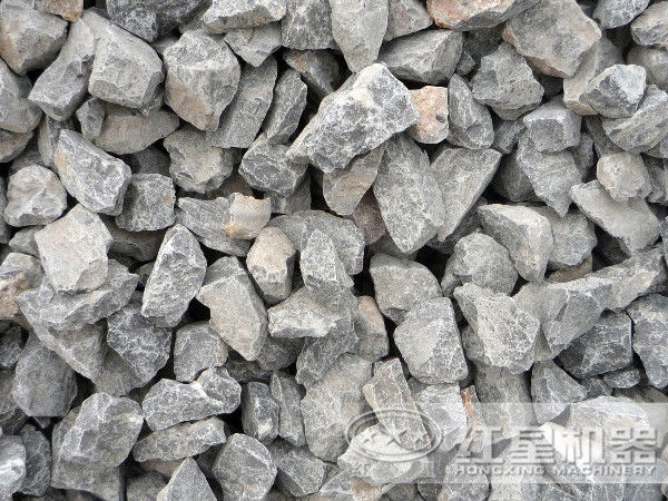 粉碎石灰石建議使用的大型礦石破碎機是鱷嘴式的，還是錘式的？