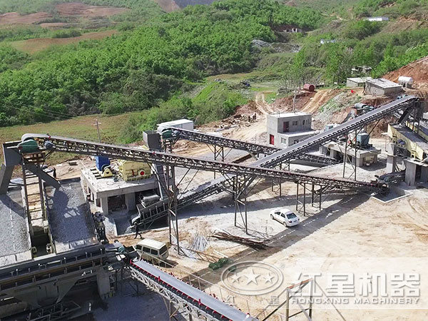 能把石塊破碎成石子的打石機(jī)多少錢？怎么配置？