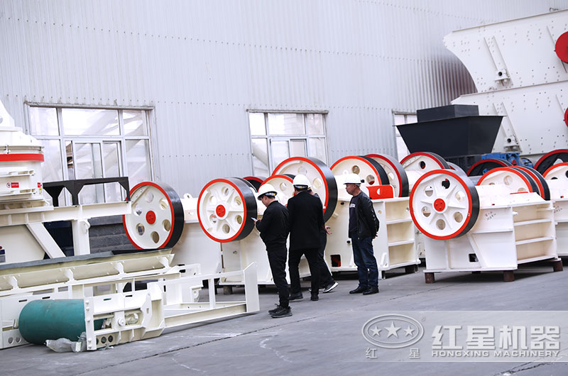 石子粉碎機(jī)有哪些？哪種適合中小型石料廠？